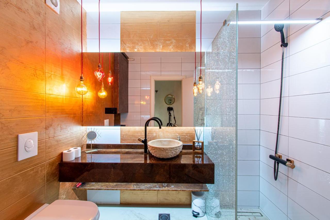 Jacuzzi - Love - Bdsm - Extra Luxury - Ev Chargger - Valentine'S Day - Red Room - Flexible Selfcheckins 28 Загреб Экстерьер фото