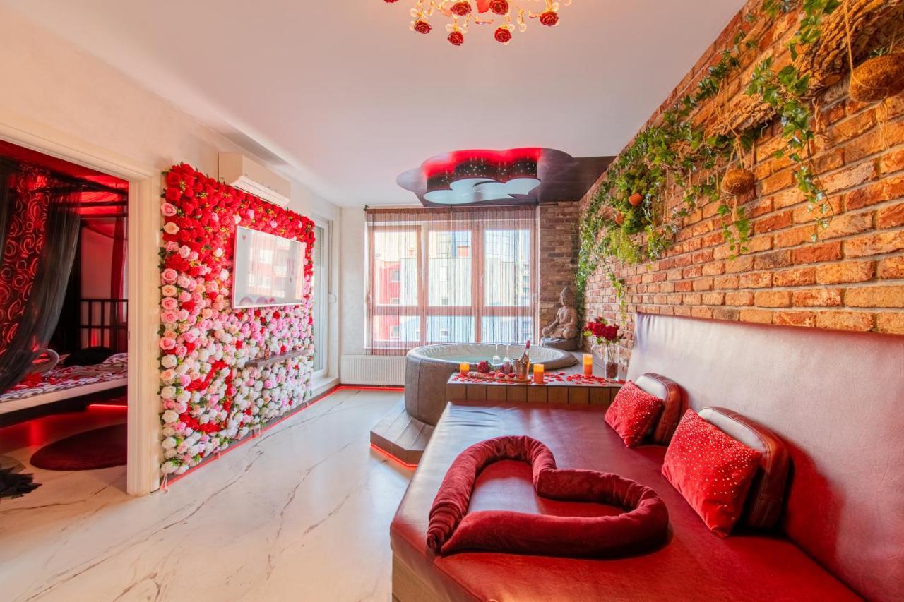 Jacuzzi - Love - Bdsm - Extra Luxury - Ev Chargger - Valentine'S Day - Red Room - Flexible Selfcheckins 28 Загреб Экстерьер фото