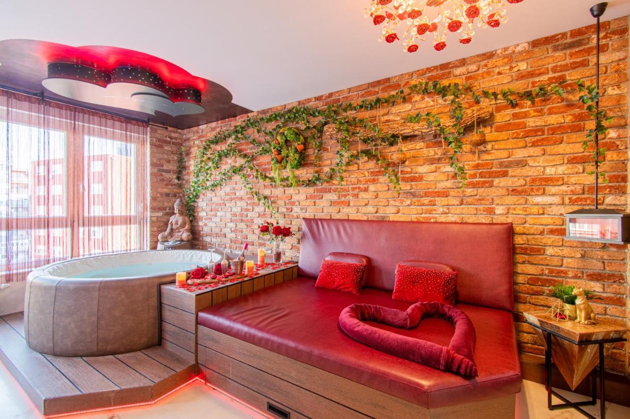 Jacuzzi - Love - Bdsm - Extra Luxury - Ev Chargger - Valentine'S Day - Red Room - Flexible Selfcheckins 28 Загреб Экстерьер фото