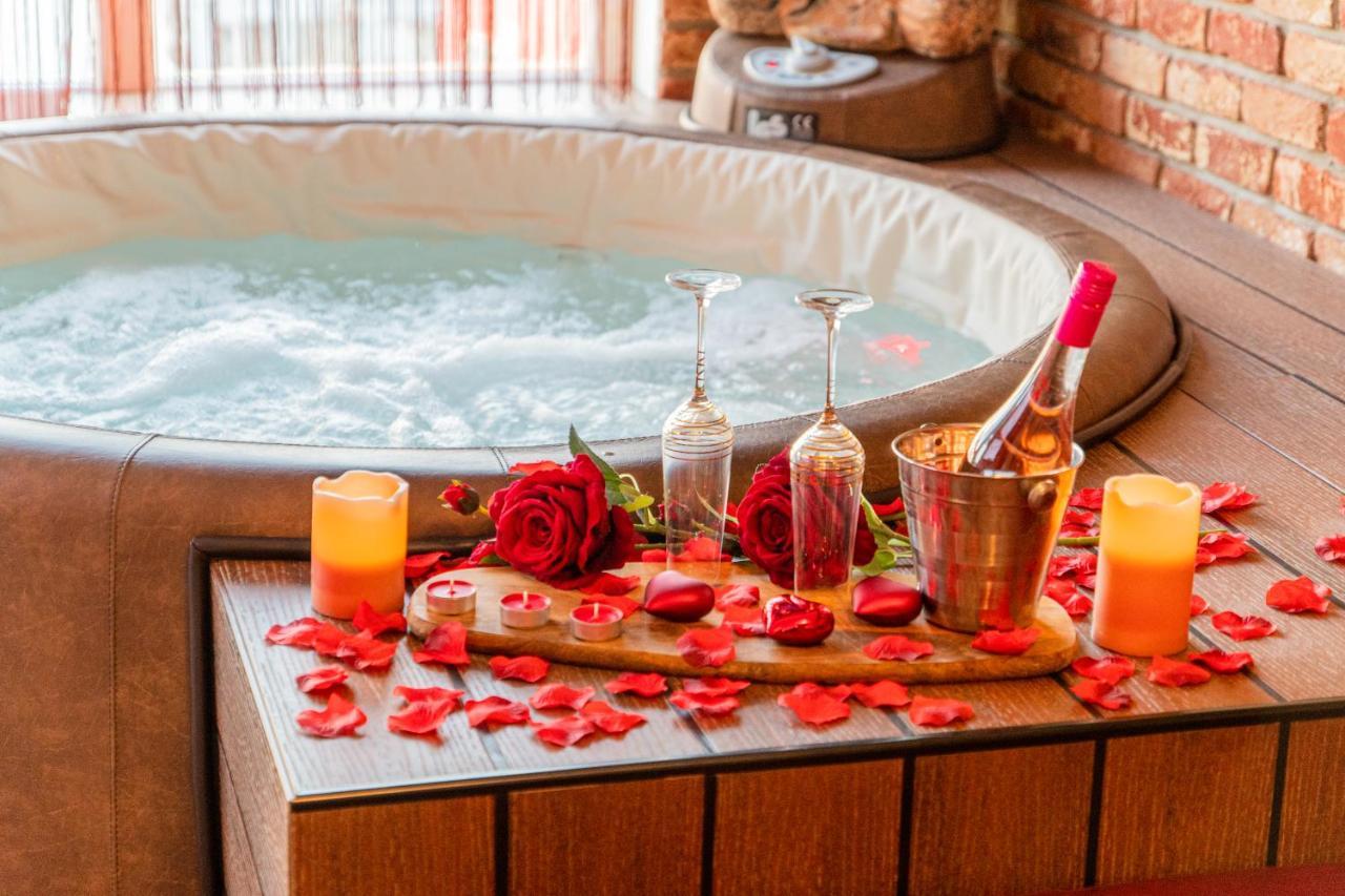 Jacuzzi - Love - Bdsm - Extra Luxury - Ev Chargger - Valentine'S Day - Red Room - Flexible Selfcheckins 28 Загреб Экстерьер фото