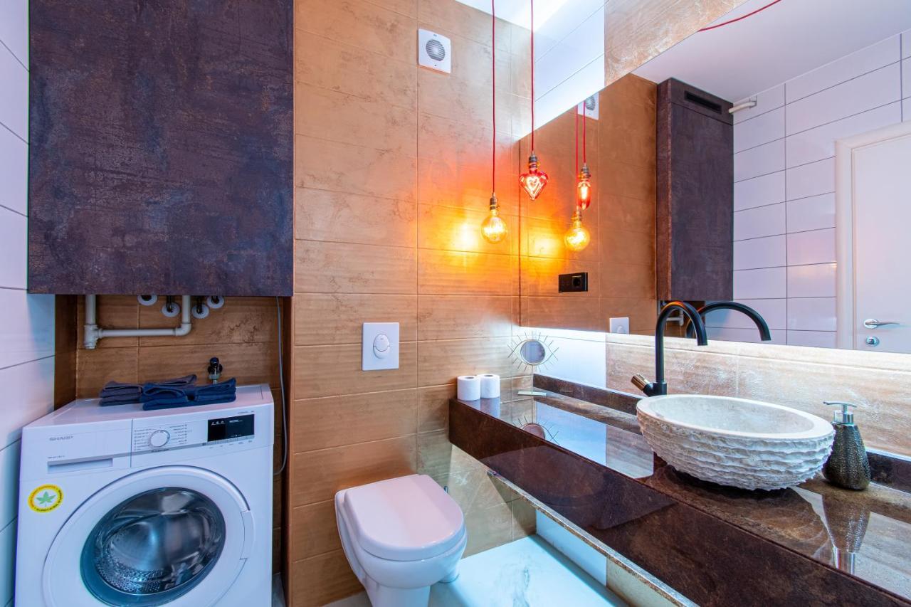 Jacuzzi - Love - Bdsm - Extra Luxury - Ev Chargger - Valentine'S Day - Red Room - Flexible Selfcheckins 28 Загреб Экстерьер фото